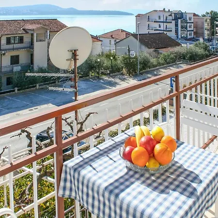 1 Bedroom Stunning In Seget Donji *