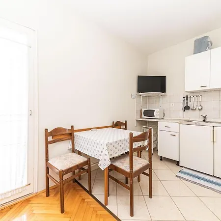 1 Bedroom Stunning In Seget Donji